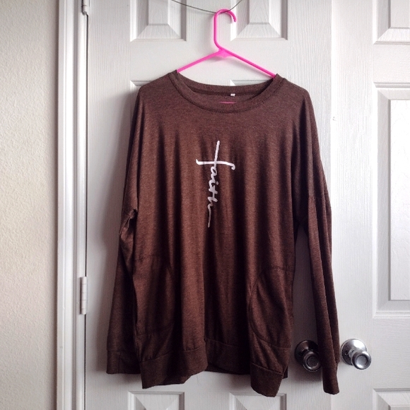 Tops - Women's top